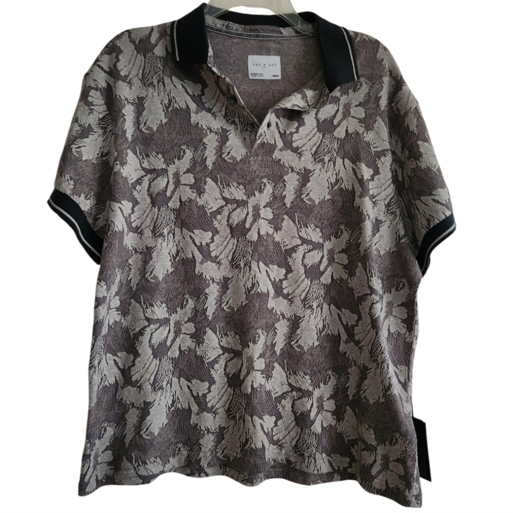 FLORAL POLO COLLAR SHIRT SZ MEDIUM NWT